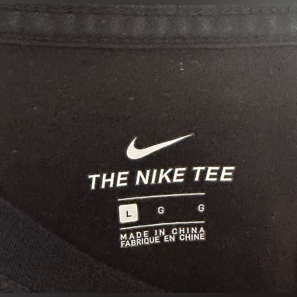 Nike Womens Large T-Shirt - Picture 4 of 4